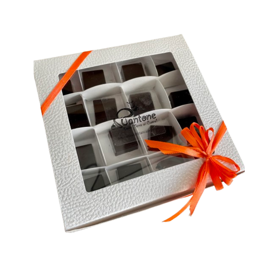 Cioccolatini ripieni di confettura di arance